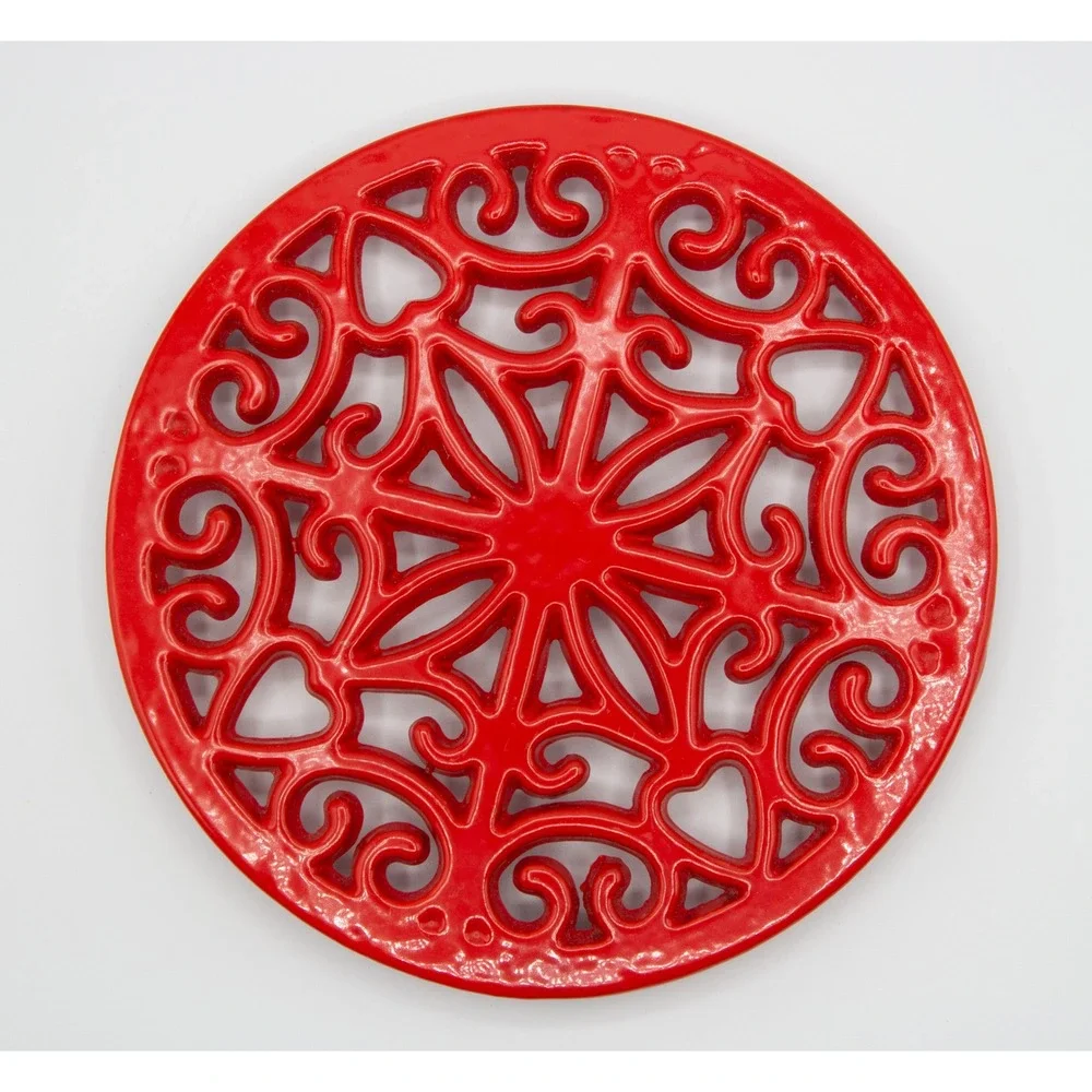 Red Cast Iron Trivet Round Filigree Heart Scroll Enamel‎ Heat Pad 8 Inch
